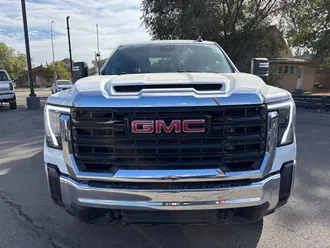 2024 GMC Sierra 2500HD photo 3