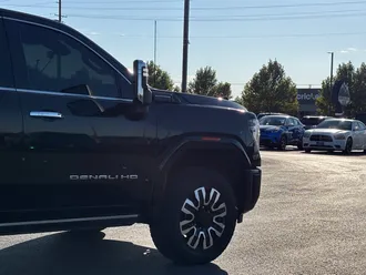 2024 GMC Sierra 3500HD photo 4
