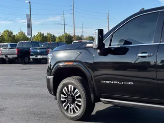 2024 GMC Sierra 3500HD photo 6