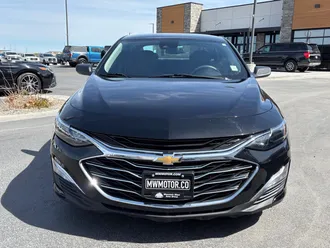 2024 Chevrolet Malibu photo 2