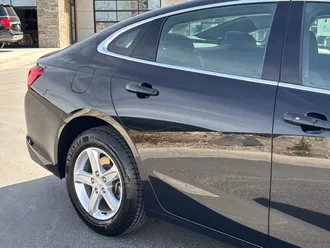 2024 Chevrolet Malibu photo 3