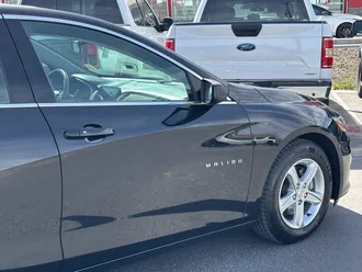 2024 Chevrolet Malibu photo 4