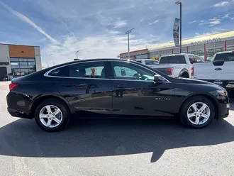 2024 Chevrolet Malibu photo 5