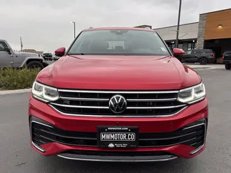 2024 Volkswagen Tiguan photo 2