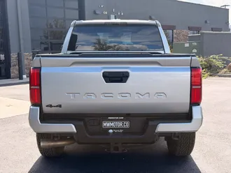 2024 Toyota Tacoma photo 7
