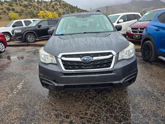 2017 Subaru Forester photo 2