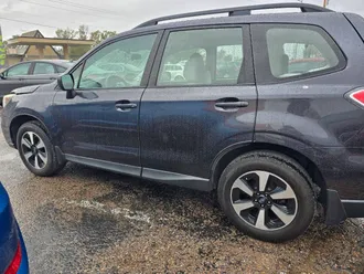 2017 Subaru Forester photo 4