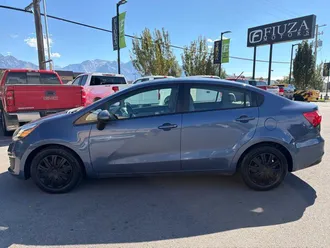 2016 Kia Rio photo 3