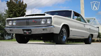 1967 Dodge Coronet photo 2