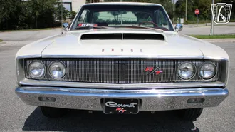 1967 Dodge Coronet photo 6