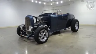 1932 Ford Roadster photo 3