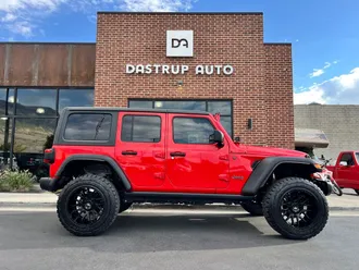 2024 Jeep Wrangler photo 7