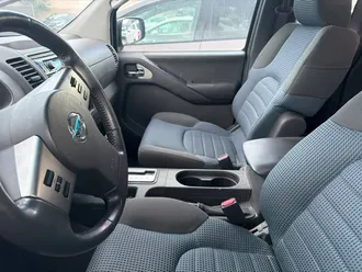 2005 Nissan Frontier photo 3
