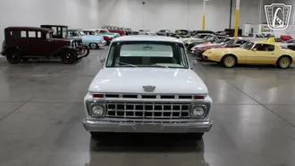 1965 Ford F100 photo 2
