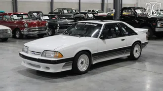 1988 Ford Mustang photo 2