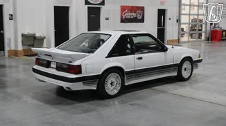 1988 Ford Mustang photo 4