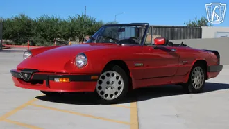1986 Alfa Romeo Spider Veloce photo 2