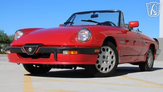 1986 Alfa Romeo Spider Veloce photo 4