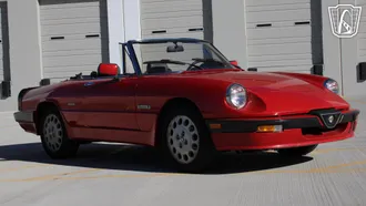 1986 Alfa Romeo Spider Veloce photo 6
