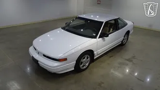 1997 Oldsmobile Cutlass Supreme photo 2
