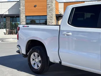 2023 Chevrolet Silverado 1500 photo 3