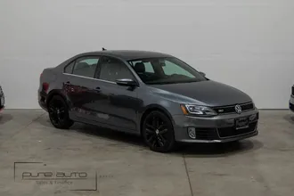 2013 Volkswagen Jetta photo 2