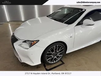 2015 Lexus RC photo 4