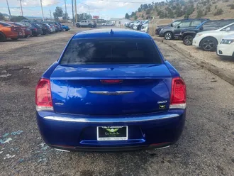 2018 Chrysler 300 photo 7