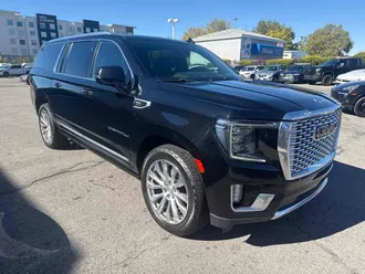 2022 GMC Yukon XL photo 4