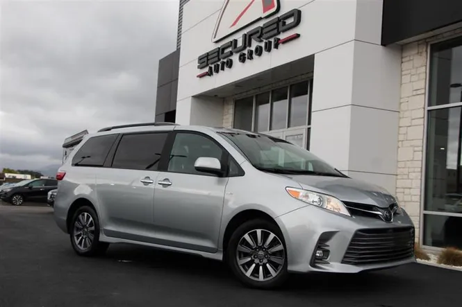 2020 TOYOTA SIENNA