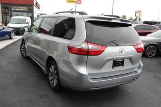 2020 TOYOTA SIENNA photo 5