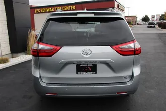 2020 TOYOTA SIENNA photo 6
