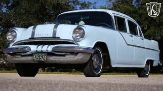 1955 Pontiac Chieftain photo 2