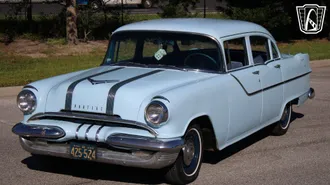 1955 Pontiac Chieftain photo 4