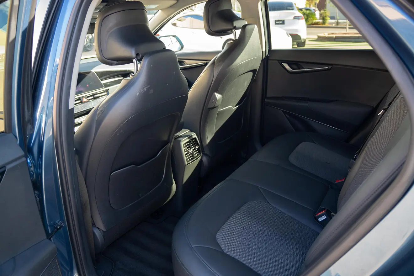Carousel Image 19