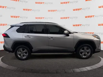 2022 Toyota RAV4 Hybrid photo 6