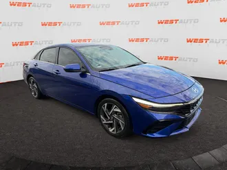 2024 Hyundai Elantra photo 7