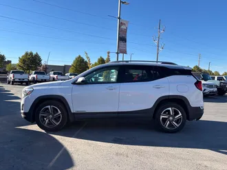 2020 GMC Terrain photo 3