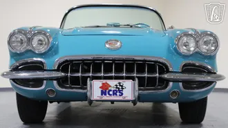1960 Chevrolet Corvette photo 3