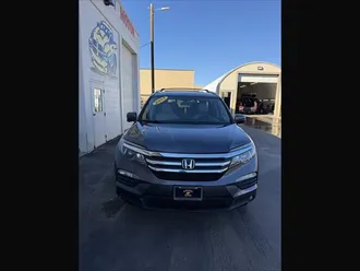 2017 Honda Pilot EX photo 3