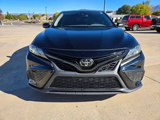 2021 Toyota Camry photo 3