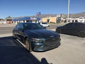 2022 Genesis G70 photo 3