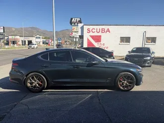 2022 Genesis G70 photo 4