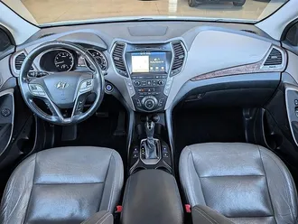 2017 Hyundai SANTA FE SE Ultimate photo 3