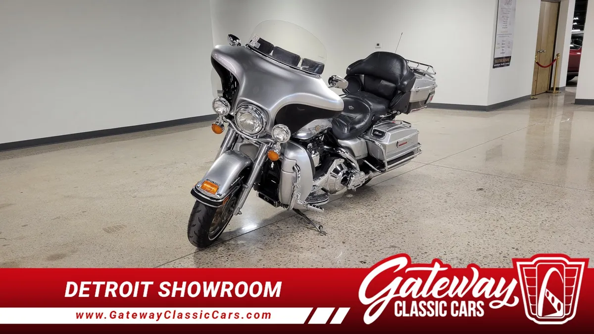 2003 Harley Davidson FLHTCUI