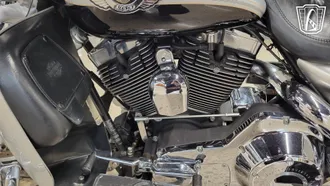 2003 Harley Davidson FLHTCUI photo 4