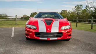 2002 Chevrolet Camaro photo 3