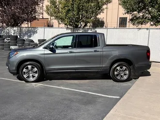 2019 Honda Ridgeline RTL-E photo 4