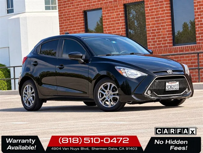 2020 Toyota Yaris Hatchback LE