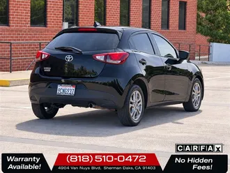 2020 Toyota Yaris Hatchback LE photo 7